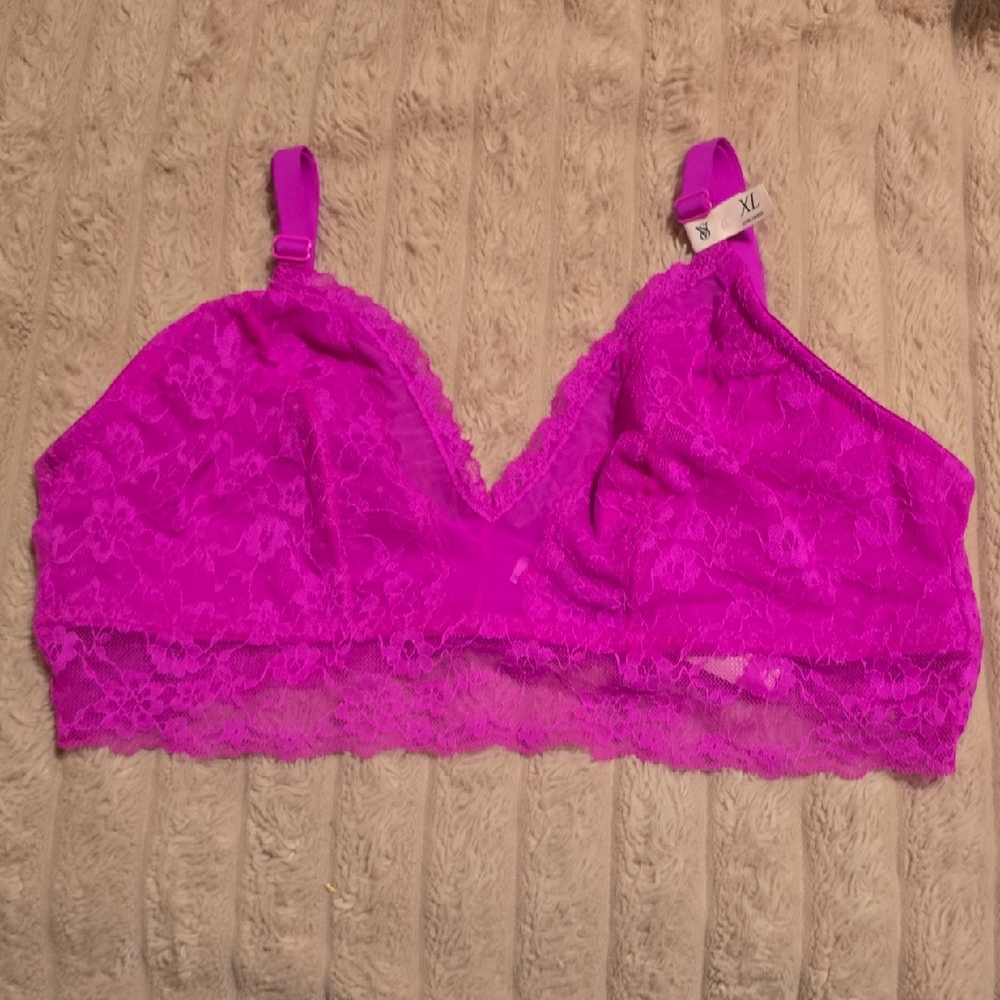 Victoria's Secret Fuchsia Lace Bralette